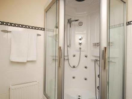Luton Hotel Residence מראה חיצוני תמונה