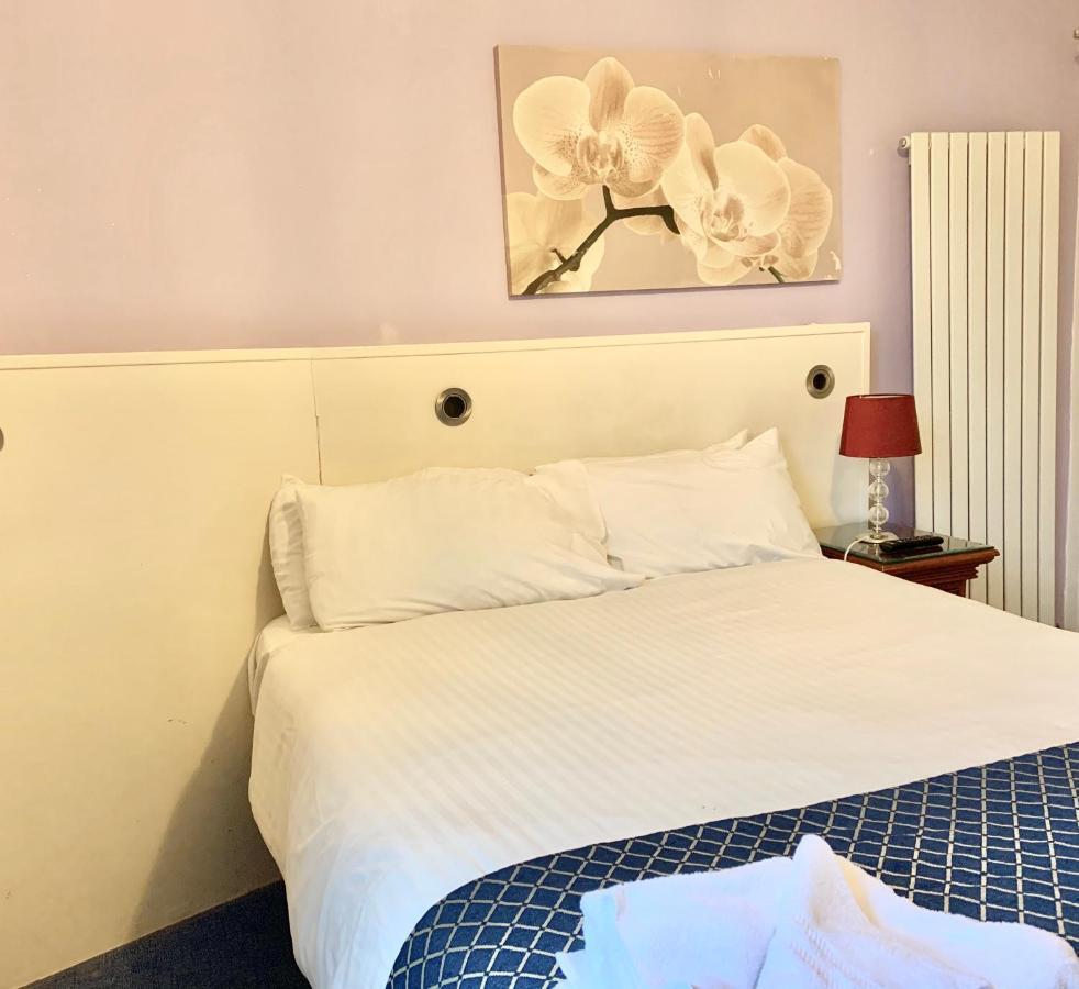 Luton Hotel Residence מראה חיצוני תמונה